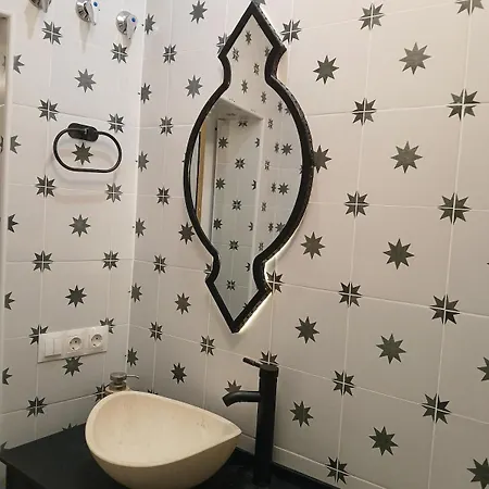 Beautiful Penthouse With Terrace Next To The Cathedral Apartman