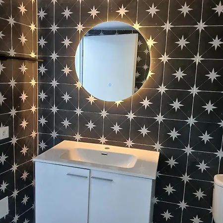 Beautiful Penthouse With Terrace Next To The Cathedral Apartman *