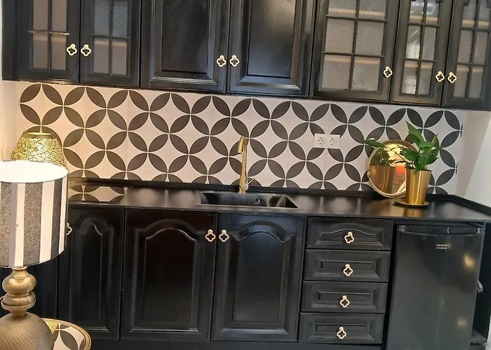 Beautiful Penthouse With Terrace Next To The Cathedral דירה *