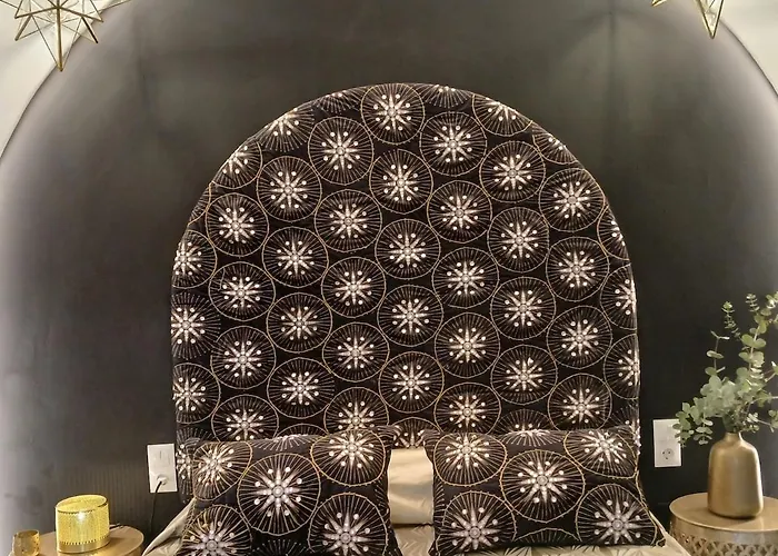 Beautiful Penthouse With Terrace Next To The Cathedral דירה קדיז